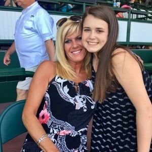 Meet your Posher, Abigail